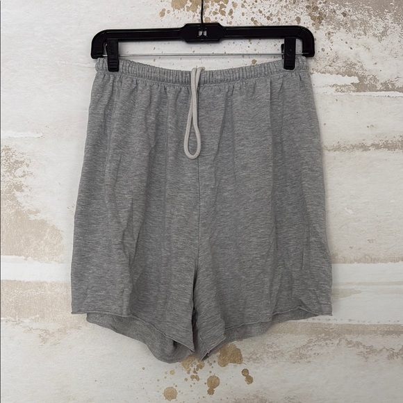 Aerie Offline women’s Gray Casual Shorts with drawstring - Picture 1 of 2